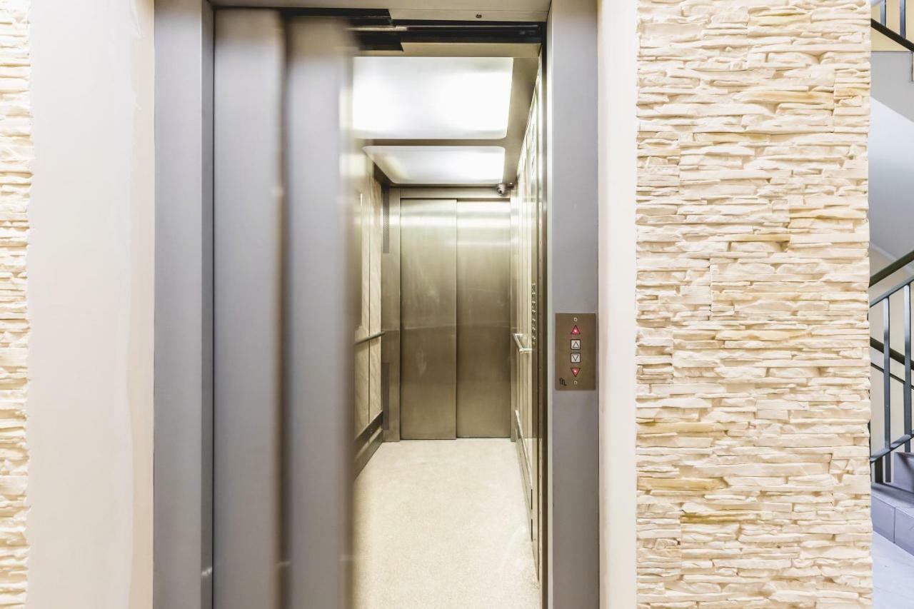 Apartament Niecala Kings Deluxe Люблин Экстерьер фото